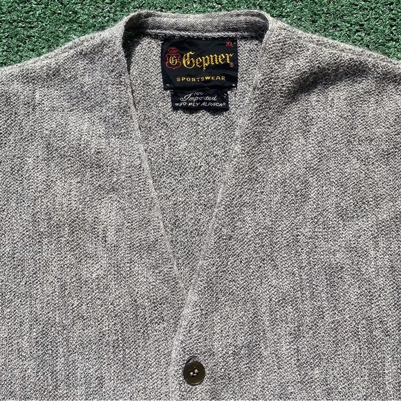 Vintage 70’s 100% ALPACA 2-Ply Cardigan  Grey Sweater Mens’s Size Medium - Picture 4 of 7